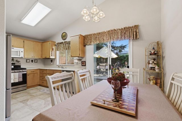 1685 Augusta Ln, Yuba City, CA 95993