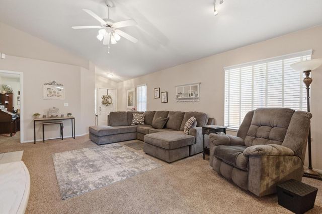 1685 Augusta Ln, Yuba City, CA 95993