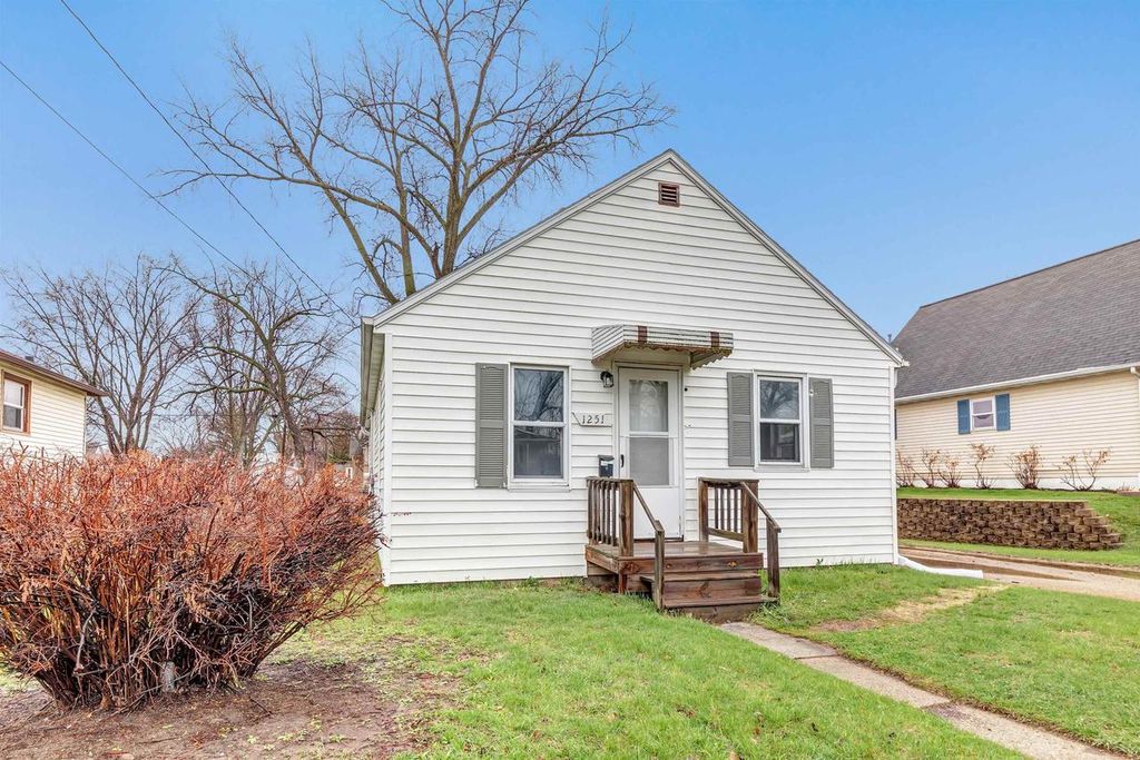1251 REBER STREET, Green Bay, WI 54302