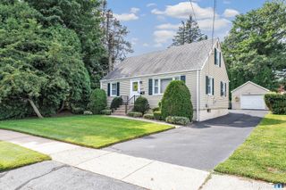 18 Peck Street, Milford, CT 06460