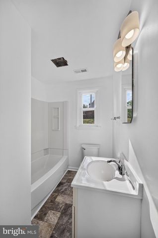 801 HAPPY CREEK RD, Front Royal, VA 22630
