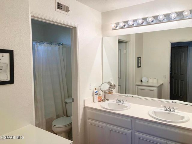 657 Camino Del Sol, Newbury Park, CA 91320