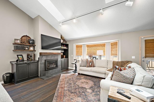 2833 Wilds Lane NW, Prior Lake, MN 55372