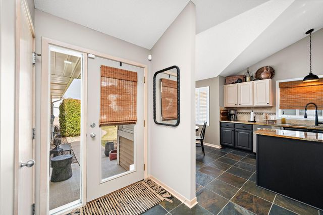 2833 Wilds Lane NW, Prior Lake, MN 55372