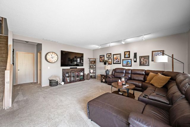 2833 Wilds Lane NW, Prior Lake, MN 55372