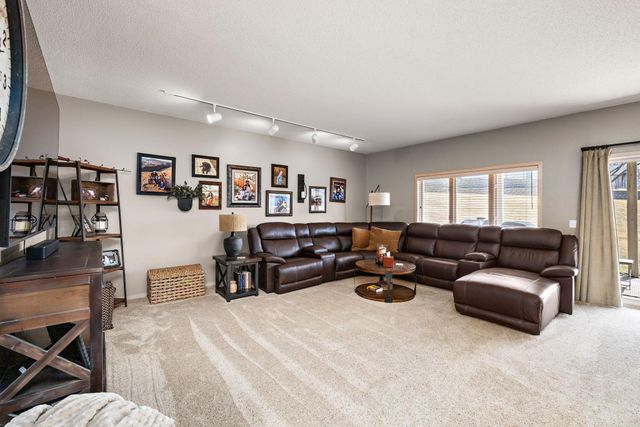 2833 Wilds Lane NW, Prior Lake, MN 55372