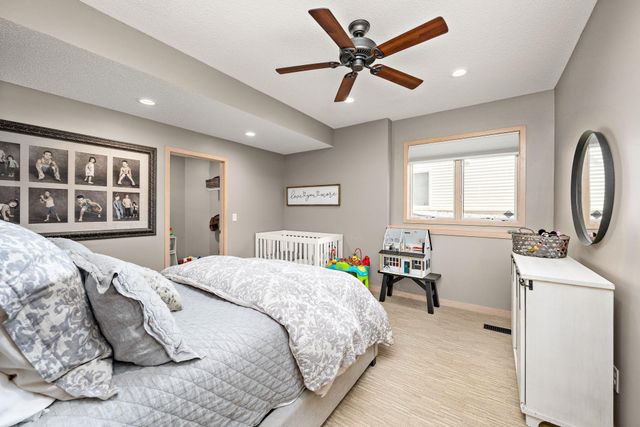 2833 Wilds Lane NW, Prior Lake, MN 55372