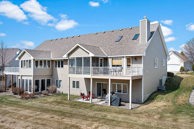 2833 Wilds Lane NW, Prior Lake, MN 55372