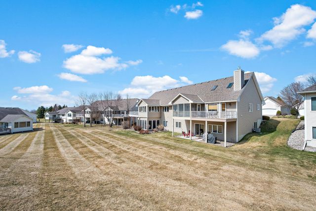 2833 Wilds Lane NW, Prior Lake, MN 55372