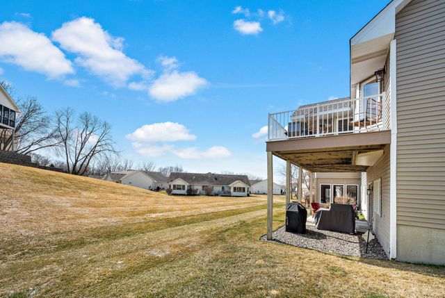 2833 Wilds Lane NW, Prior Lake, MN 55372