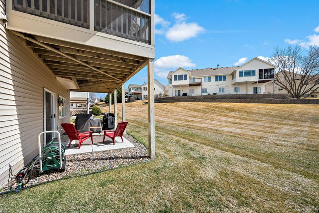 2833 Wilds Lane NW, Prior Lake, MN 55372