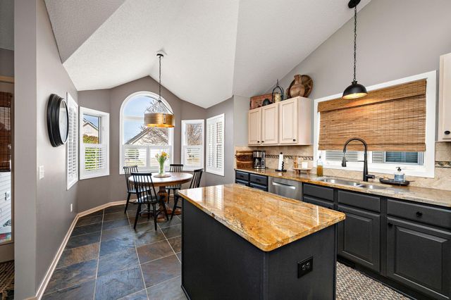 2833 Wilds Lane NW, Prior Lake, MN 55372