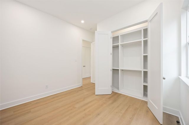 422 E 41 Street A, Houston, TX 77022