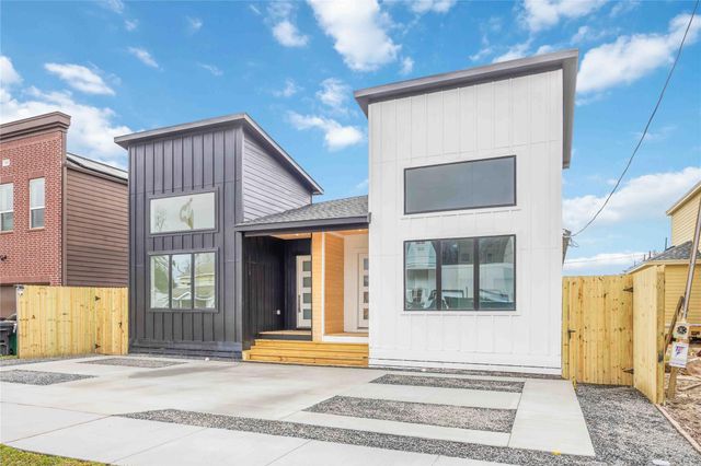 422 E 41 Street A, Houston, TX 77022