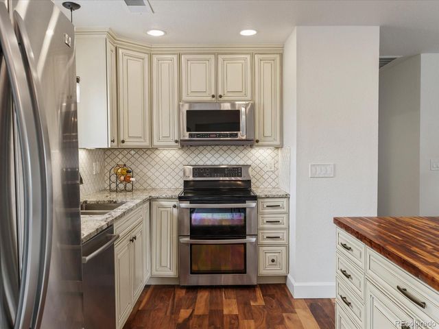 220 Ash Avenue, Castle Rock, CO 80104