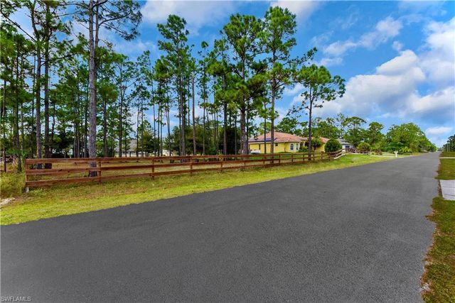 909 Magnolia AVE, Lehigh Acres, FL 33972