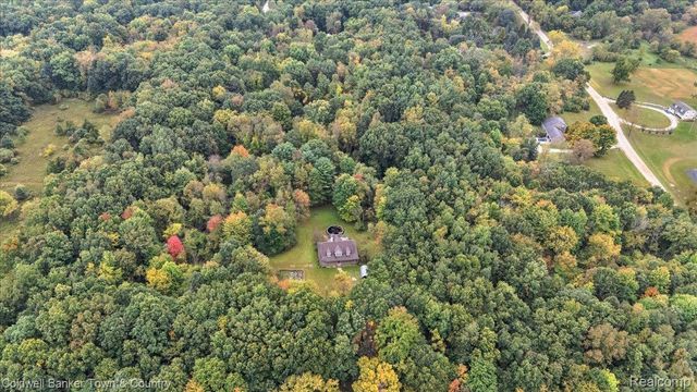 7250 Randall Drive, Deerfield Township, MI 48430