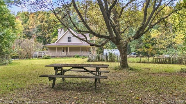 7250 Randall Drive, Deerfield Township, MI 48430