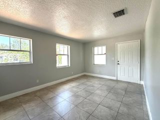 1025 SW 2nd Court 5, Fort Lauderdale, FL 33312