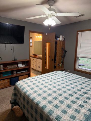 758 Highway 137, Willow Springs, MO 65793