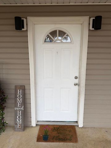 758 Highway 137, Willow Springs, MO 65793