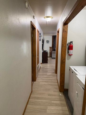 758 Highway 137, Willow Springs, MO 65793