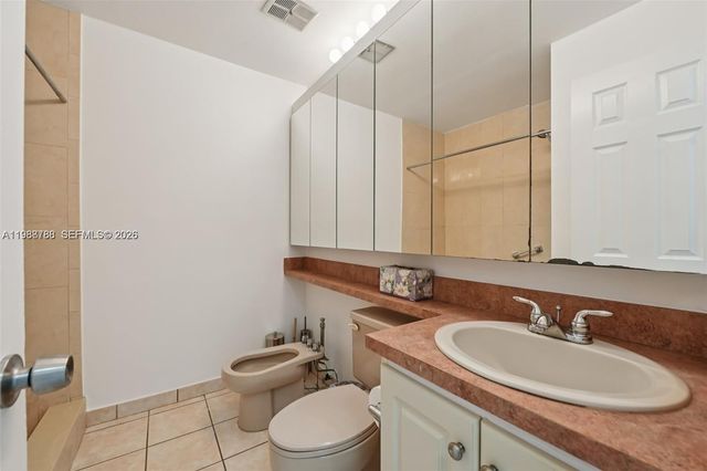 9585 SW 1st Ter, Miami, FL 33174