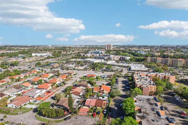 9585 SW 1st Ter, Miami, FL 33174