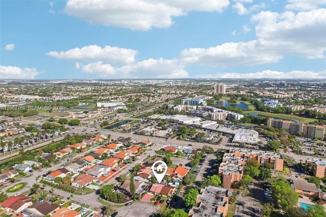 9585 SW 1st Ter, Miami, FL 33174