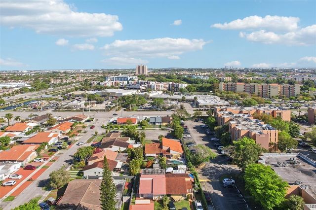 9585 SW 1st Ter, Miami, FL 33174