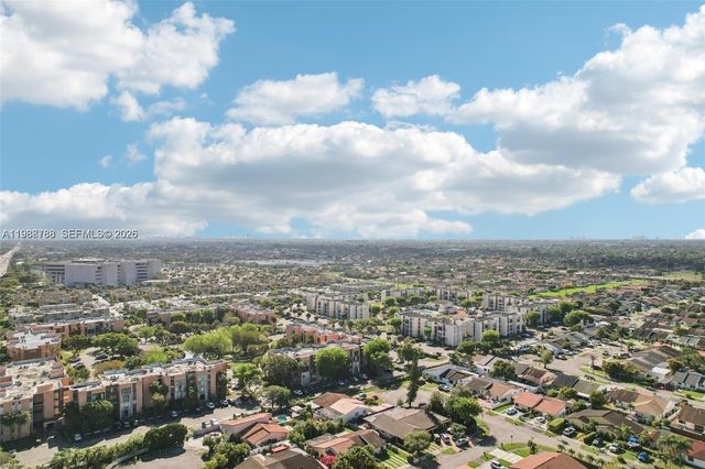 9585 SW 1st Ter, Miami, FL 33174