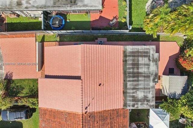 9585 SW 1st Ter, Miami, FL 33174