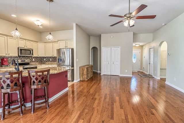 1333 Midtown Village Dr., Conway, SC 29526