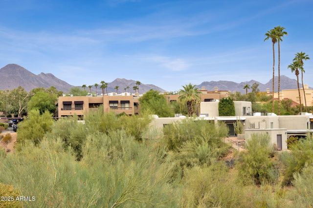 16826 E LAMPLIGHTER Way 7, Fountain Hills, AZ 85268