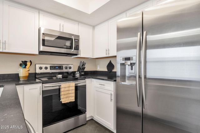 16826 E LAMPLIGHTER Way 7, Fountain Hills, AZ 85268