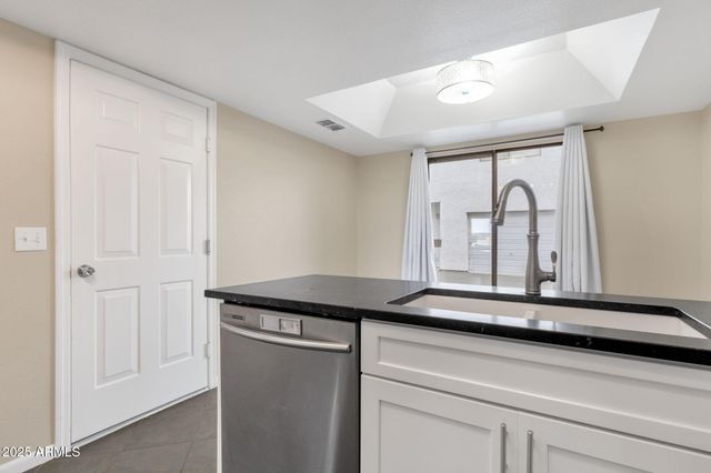 16826 E LAMPLIGHTER Way 7, Fountain Hills, AZ 85268