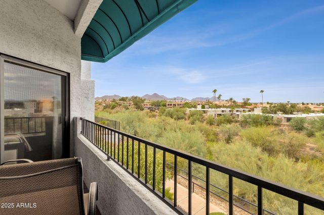 16826 E LAMPLIGHTER Way 7, Fountain Hills, AZ 85268