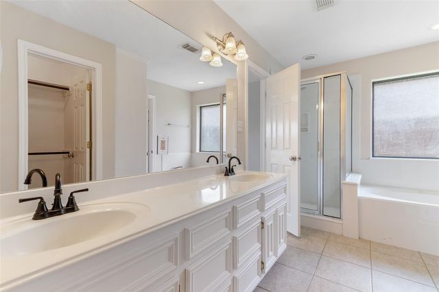 105 Hummingbird Court, Richwood, TX 77566