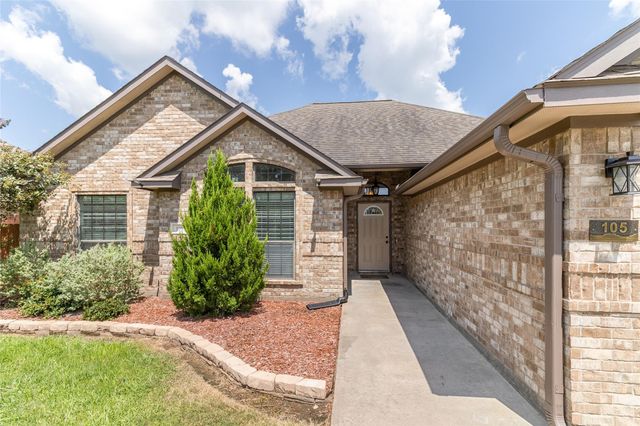 105 Hummingbird Court, Richwood, TX 77566
