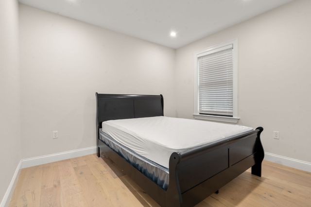 34 Perthshire Road 34, Boston, MA 02135