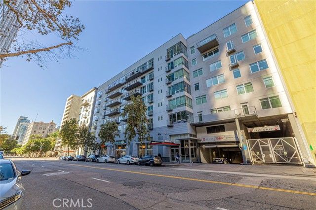 645 W 9th 301, Los Angeles, CA 90015