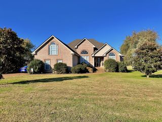 104 Mesa Dr, Portland, TN 37148