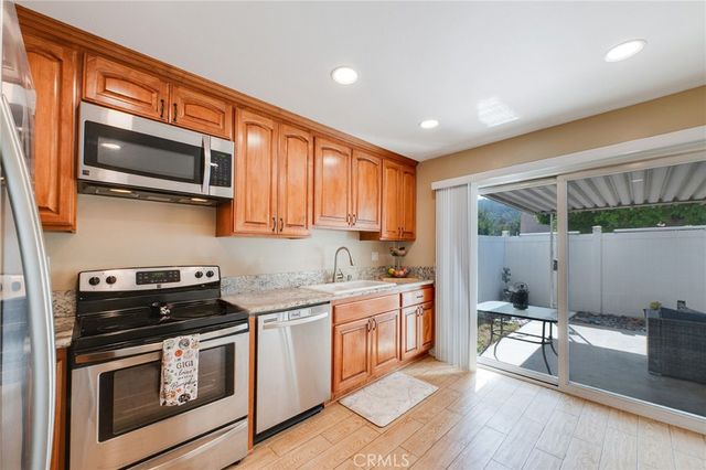 13050 Thoroughbred Way, Whittier, CA 90601