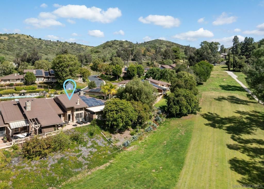 Image 33 of property listing at 8647 Circle R Valley Ln, Escondido, CA 92026