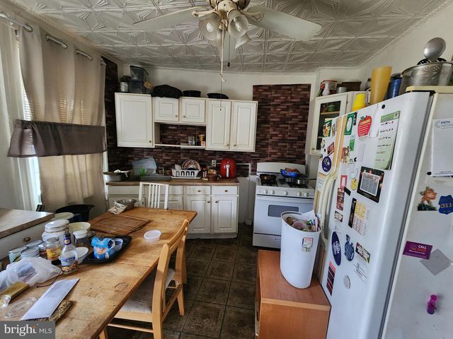 2019 CECIL AVE, Baltimore, MD 21218