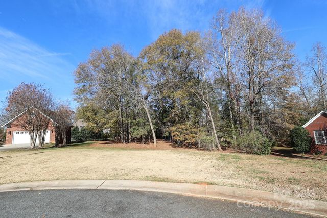 3048 Patrick Place Circle 10, Clover, SC 29710