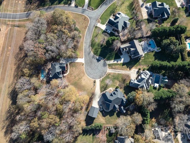 3048 Patrick Place Circle 10, Clover, SC 29710