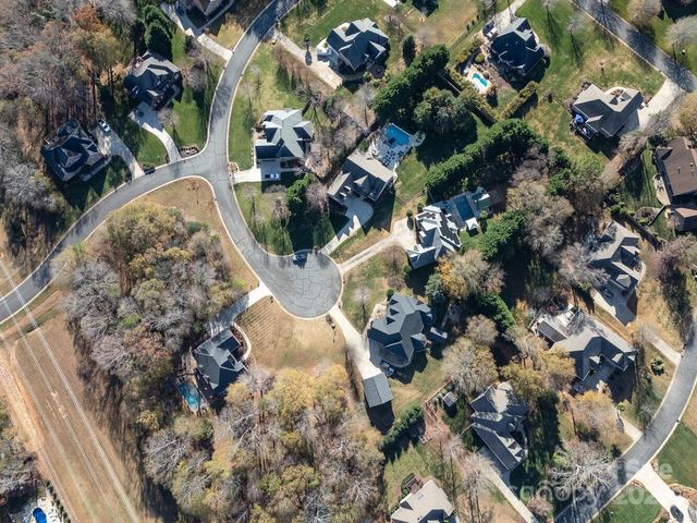 3048 Patrick Place Circle 10, Clover, SC 29710