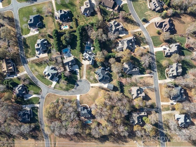 3048 Patrick Place Circle 10, Clover, SC 29710