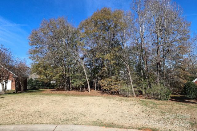 3048 Patrick Place Circle 10, Clover, SC 29710